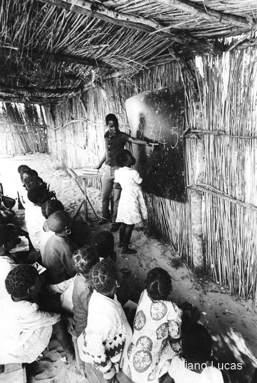 Scuola rurale, Niassa (Mozambico), 1981