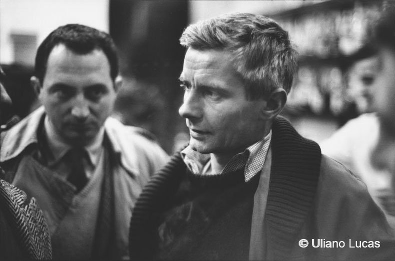 L'artista Enrico Castellani al bar Jamaica, Milano, 1963 c.