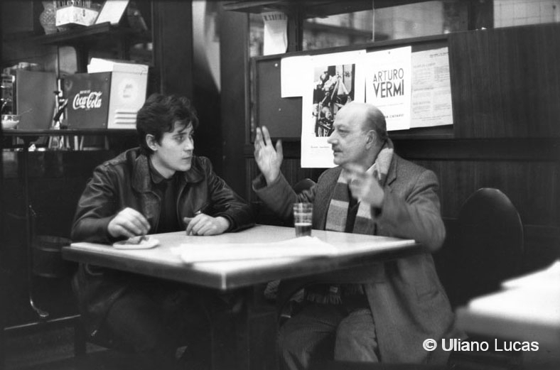 I pittori Valentino Dionisi e Edoardo Giordano al bar Giamaica in via Brera, Milano, 1963 c.