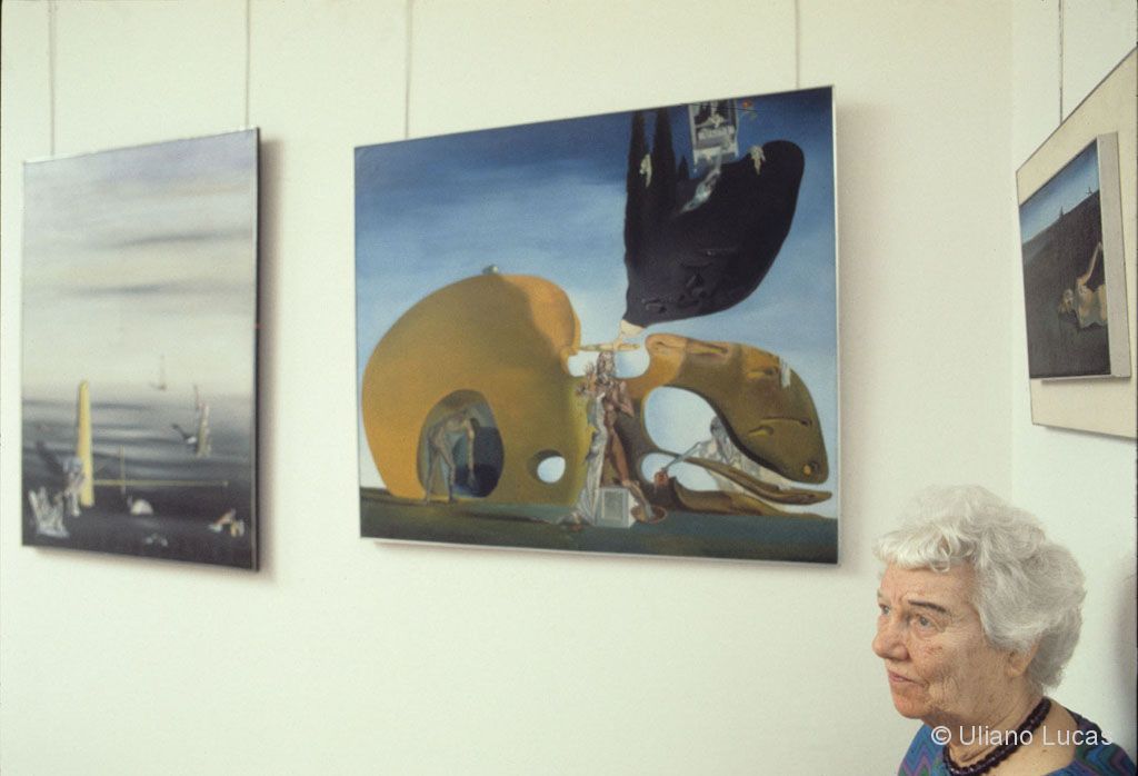La collezionista Peggy Guggenheim nella Fondazione che porta il suo nome a Palazzo Venier dei Leoni, Venezia, 1977 c.