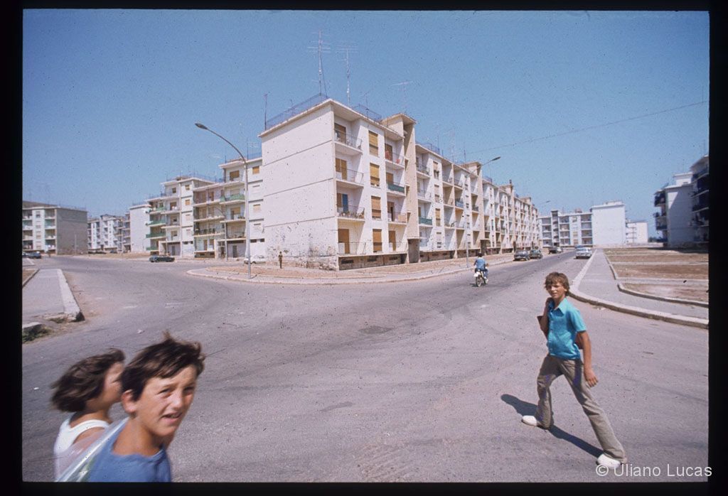 Le case della legge 167 al quartiere San Paolo, Bari, 1980 c.