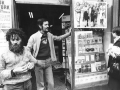 Primo Moroni nella sua libreria, "La Calusca", in Corso Ticinese, Milano, maggio 1977