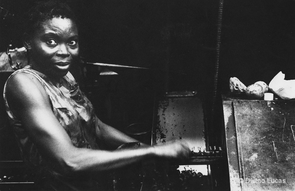 Fabbrica di arachidi a Dar Es Salaam, Tanzania, 1972 c.