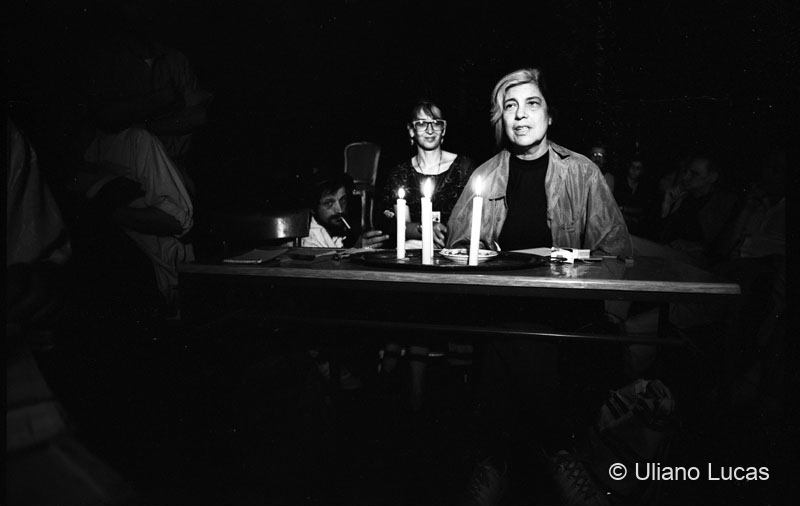La scrittrice Susan Sontag a Sarajevo per una  rappresentazione teatrale, 1993