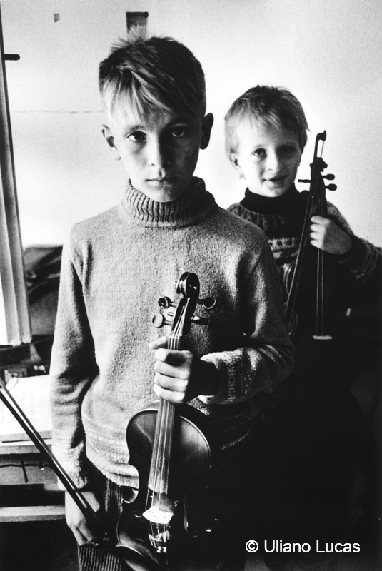 Allievi di una scuola di musica, Sarajevo, 1993