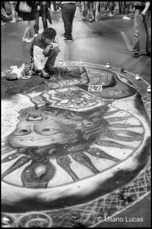 Madonnaro in corso Vittorio Emanuele, Bari, maggio 2013