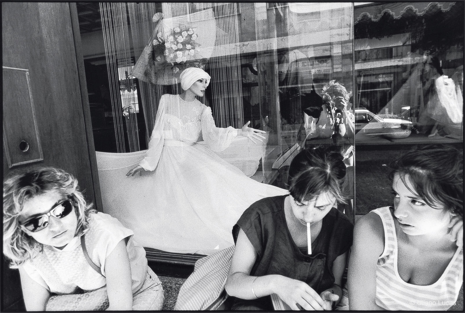 Negozio di abiti da sposa, Putignano (Bari), 1985