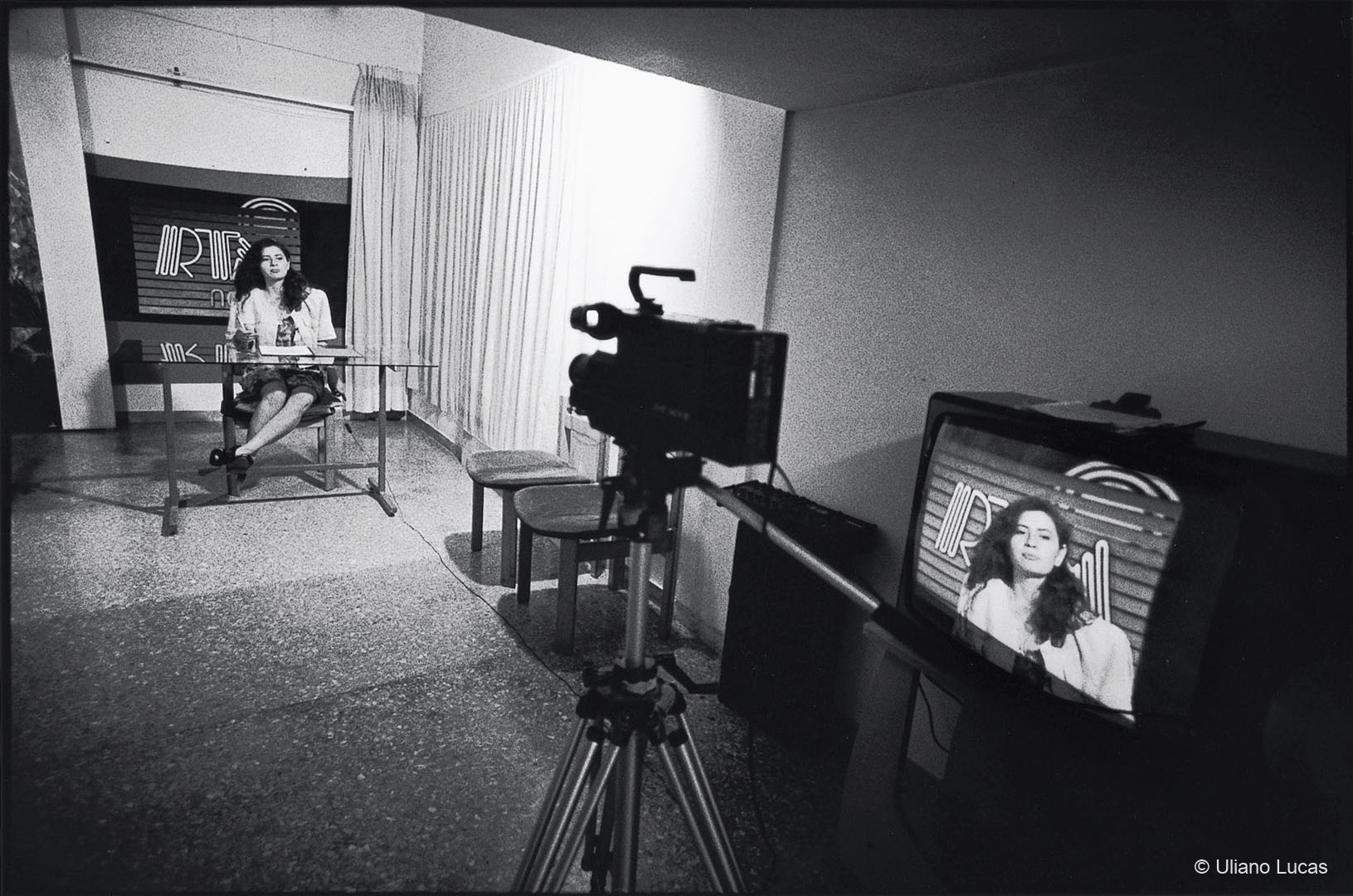 La giornalista di Tele Manduria Gloria Quaranta, Manduria, luglio 1995