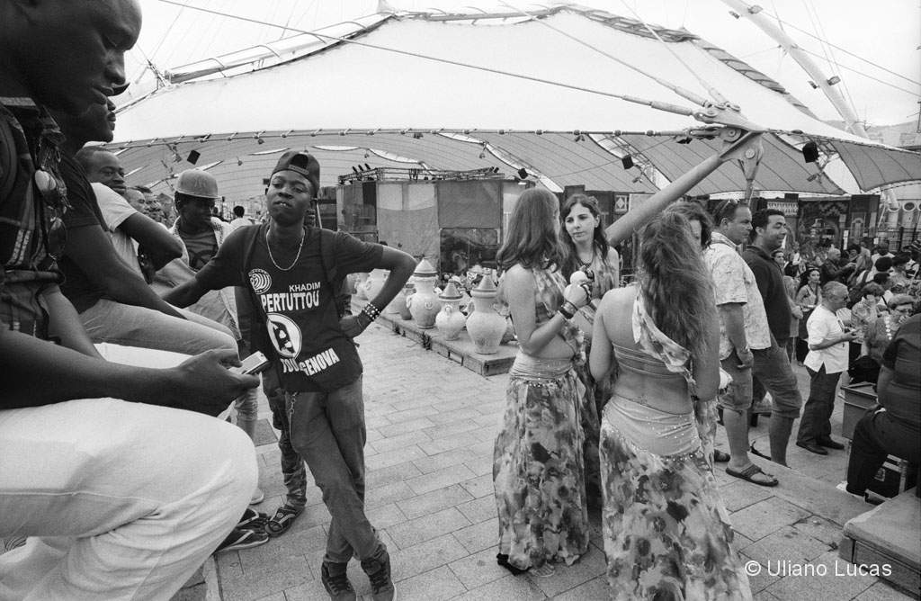 Durante il Suq Festival nel porto antico, Genova, 23 giugno 2014