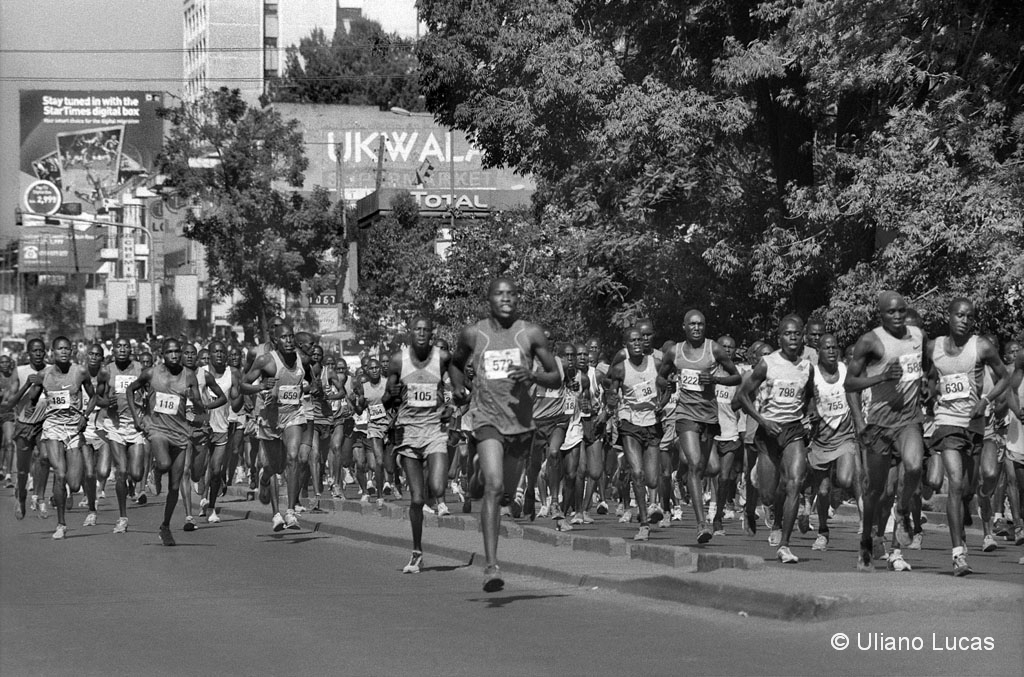 Durante la gara della mezza maratona, Eldoret, Kenya, 2014
