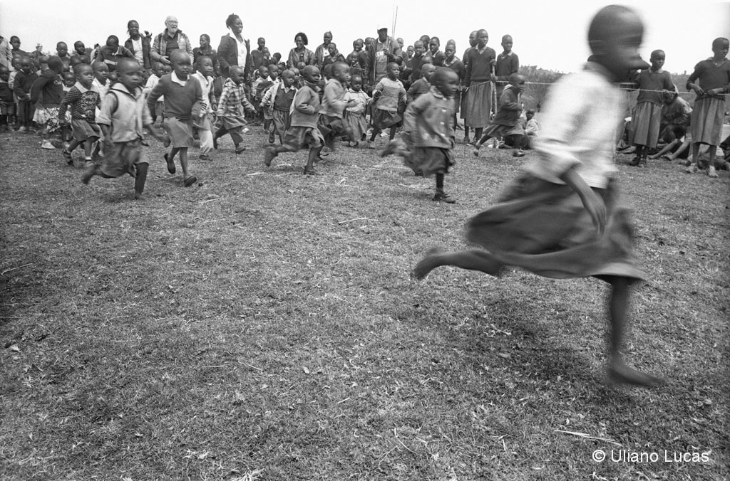 Gara di corsa nei prati della scuola di Kaptabuk, Kenya, 2015