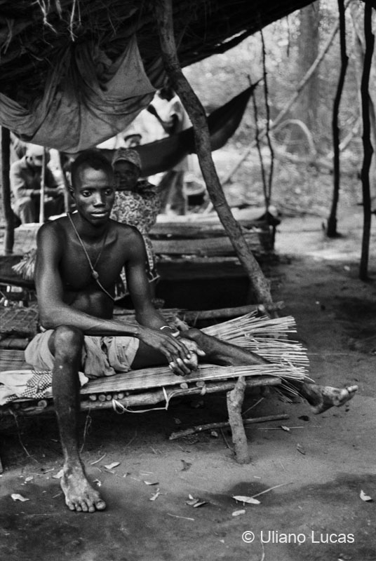 In un ospedale da campo nelle zone liberate della Guinea-Bissau, 1969