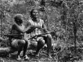 Miliziane del Paigc (Partito africano per l'indipendenza della Guinea e di Capo Verde) nella foresta, Guinea-Bissau, 1969